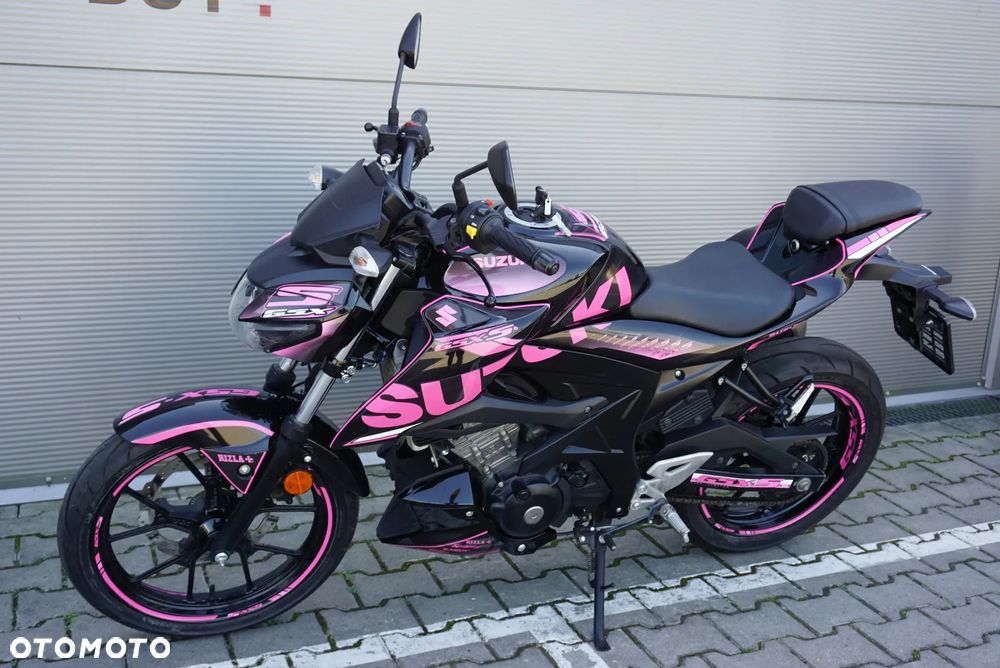 Suzuki GSX - 13