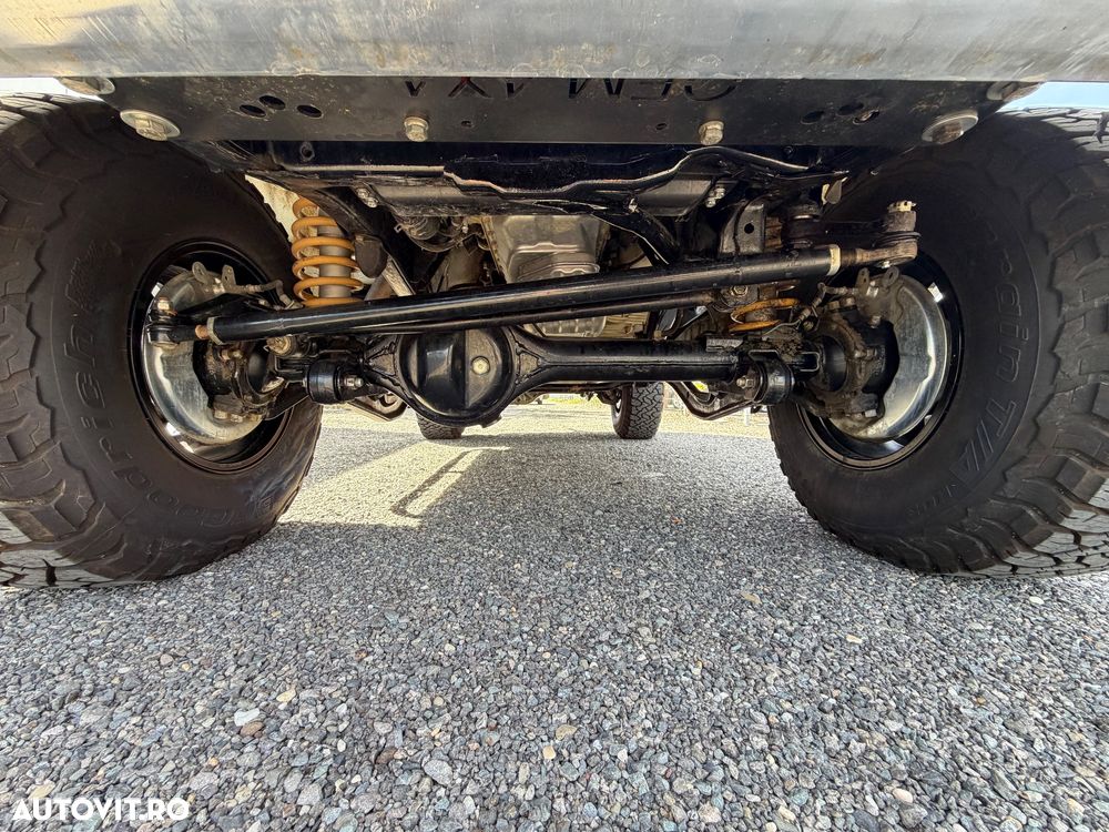 Toyota Land Cruiser - 13