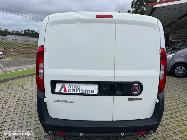 Fiat DOBLO 1.6 120CV 3lug. - 6