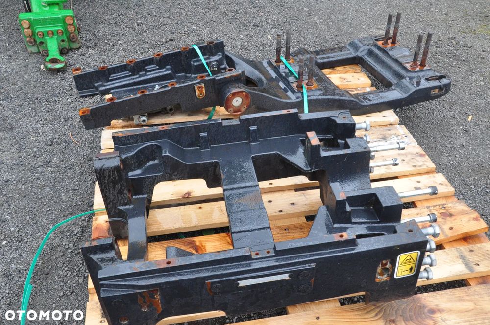 WSPORNIK RAMA DEUTZ FAHR 6160 NR 002145280 - 3