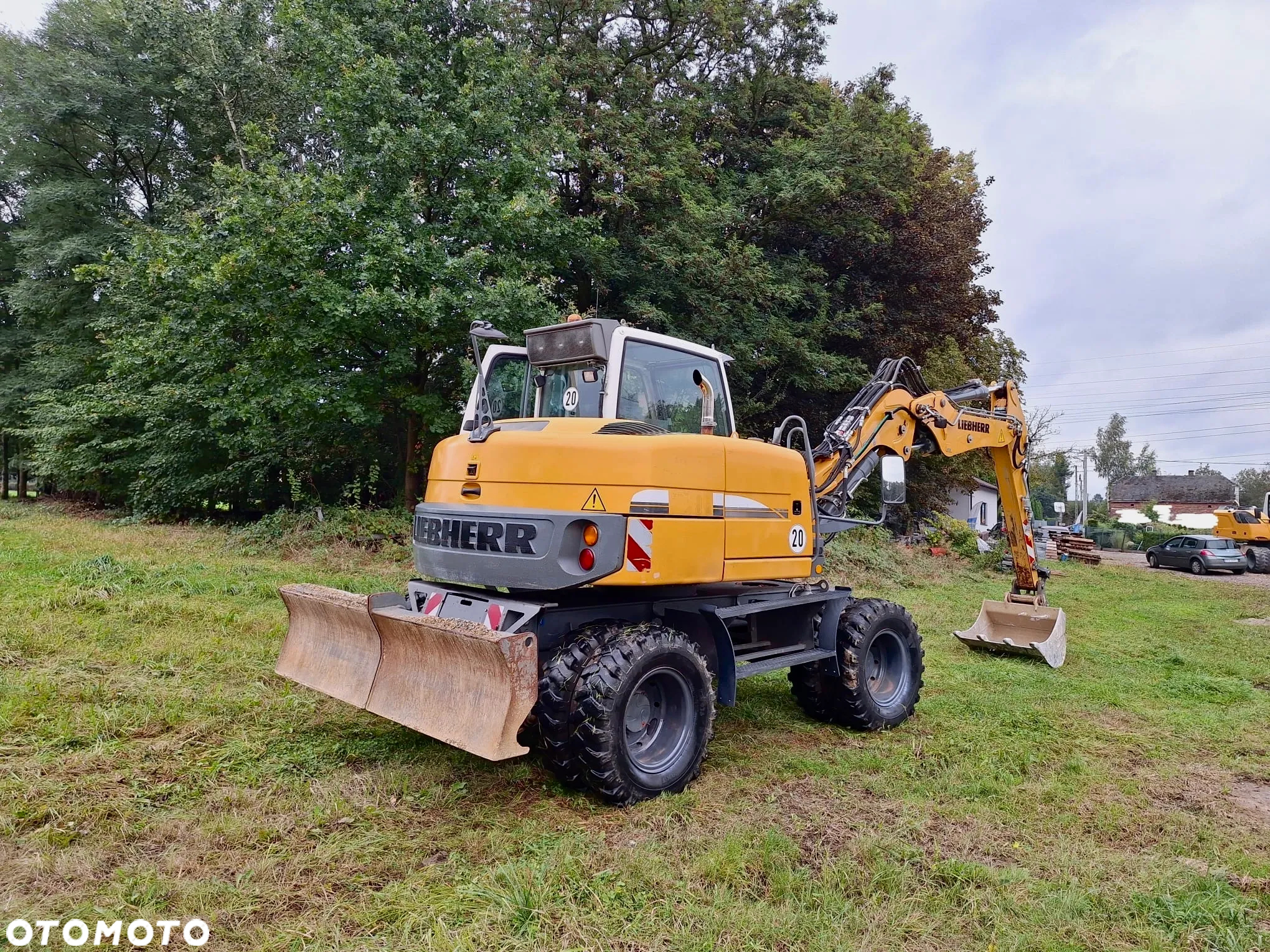 Liebherr A311 - 3