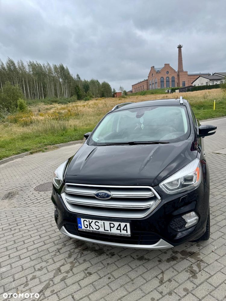 Ford Kuga - 10
