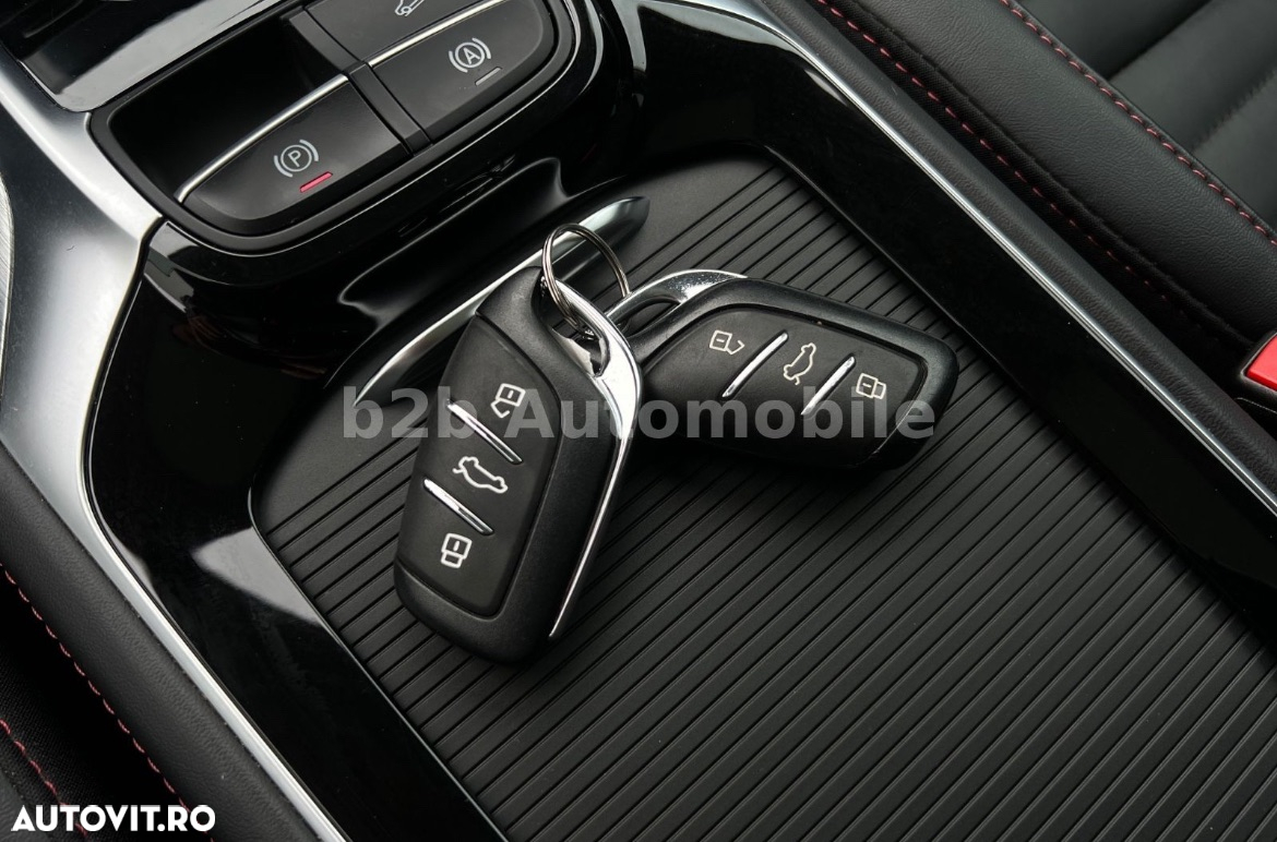 MG EHS 1.5T-GDI PHEV Luxury - 13