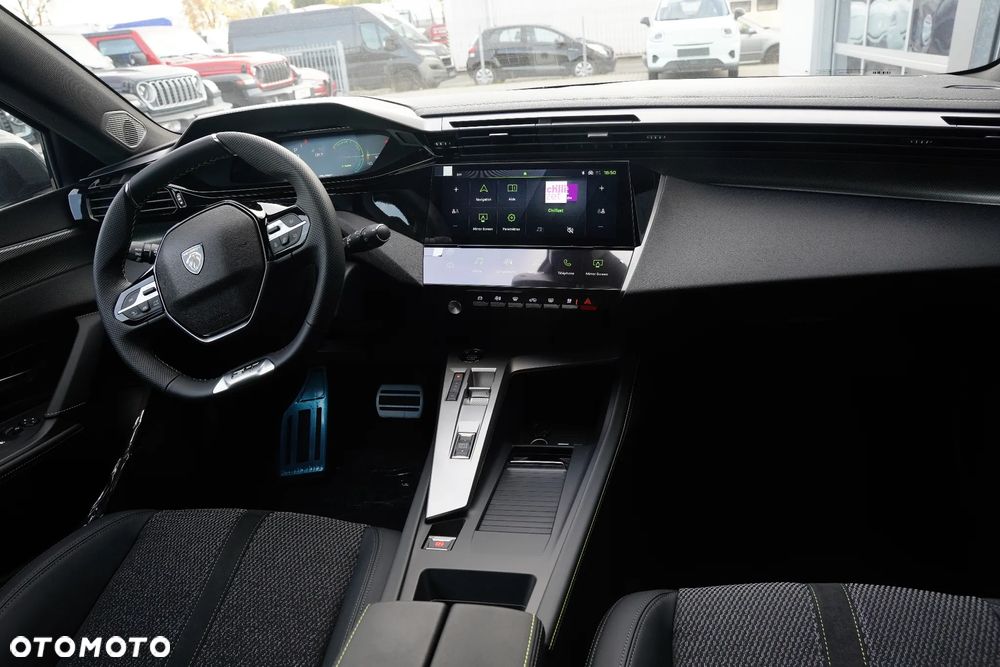 Peugeot 308 1.2 mHEV GT S&S e-DCS6 - 11