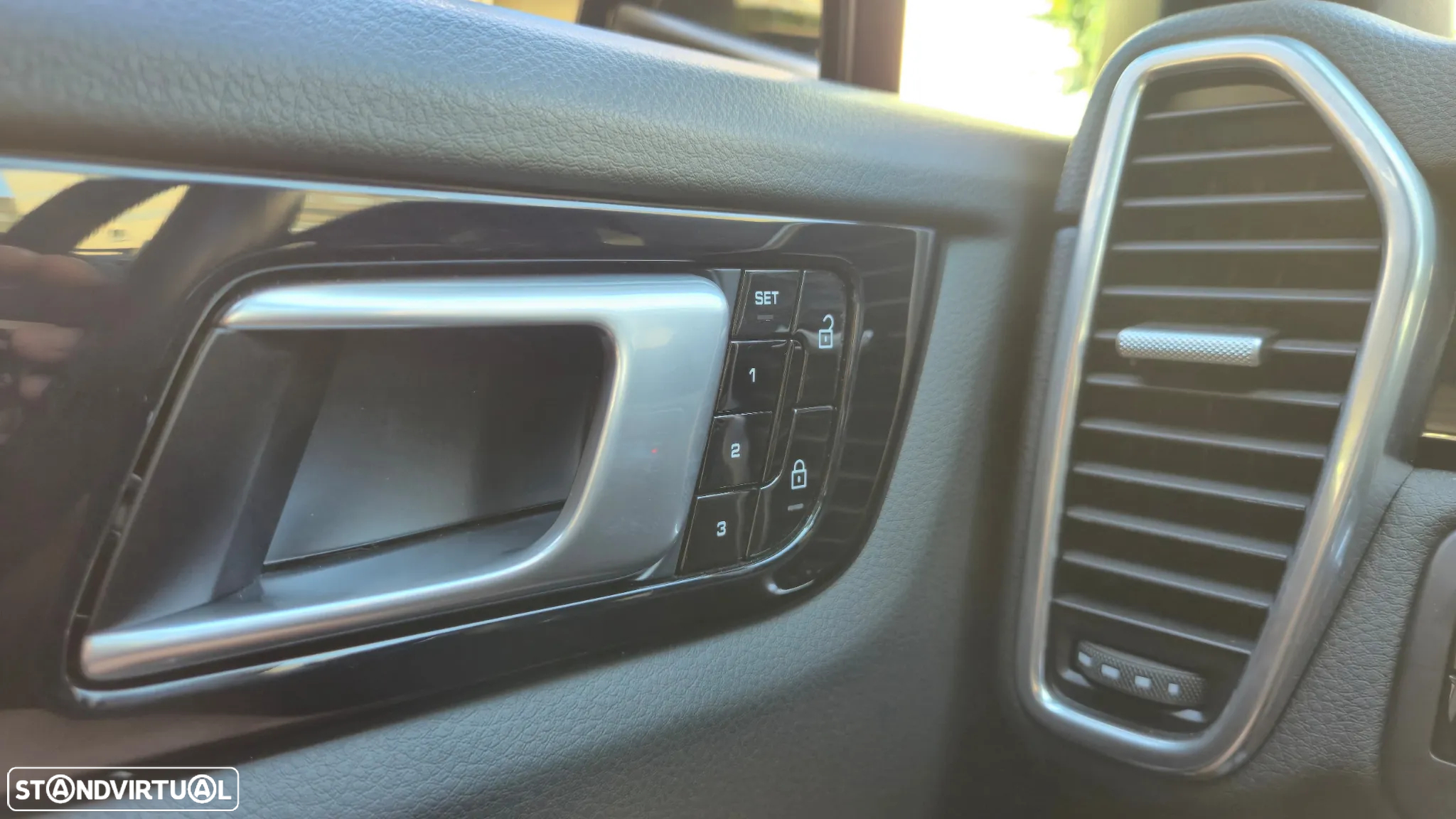 Porsche Cayenne E-Hybrid Platinum Edition - 38