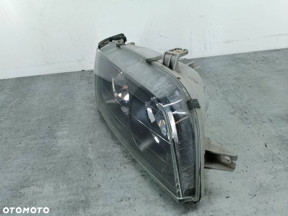 LAMPA PRZÓD PRAWA KIA JOICE 109-4997 - 4