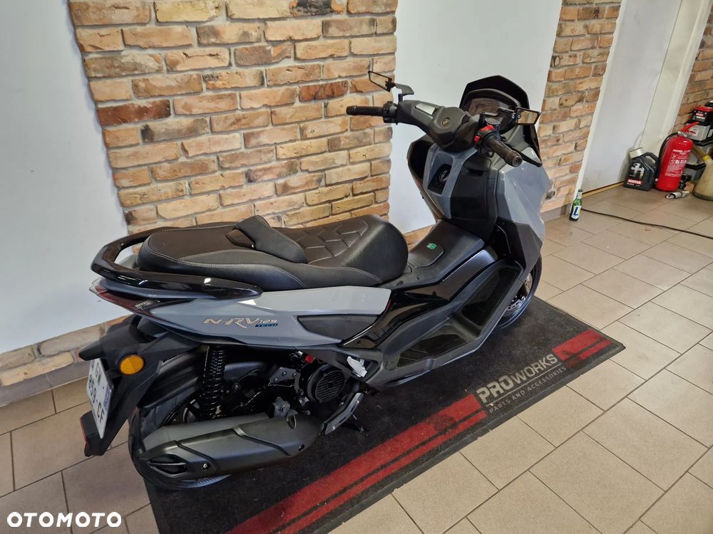 Yamaha NMAX - 27