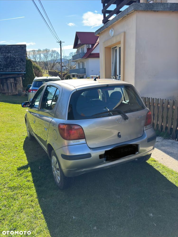 Toyota Yaris - 3