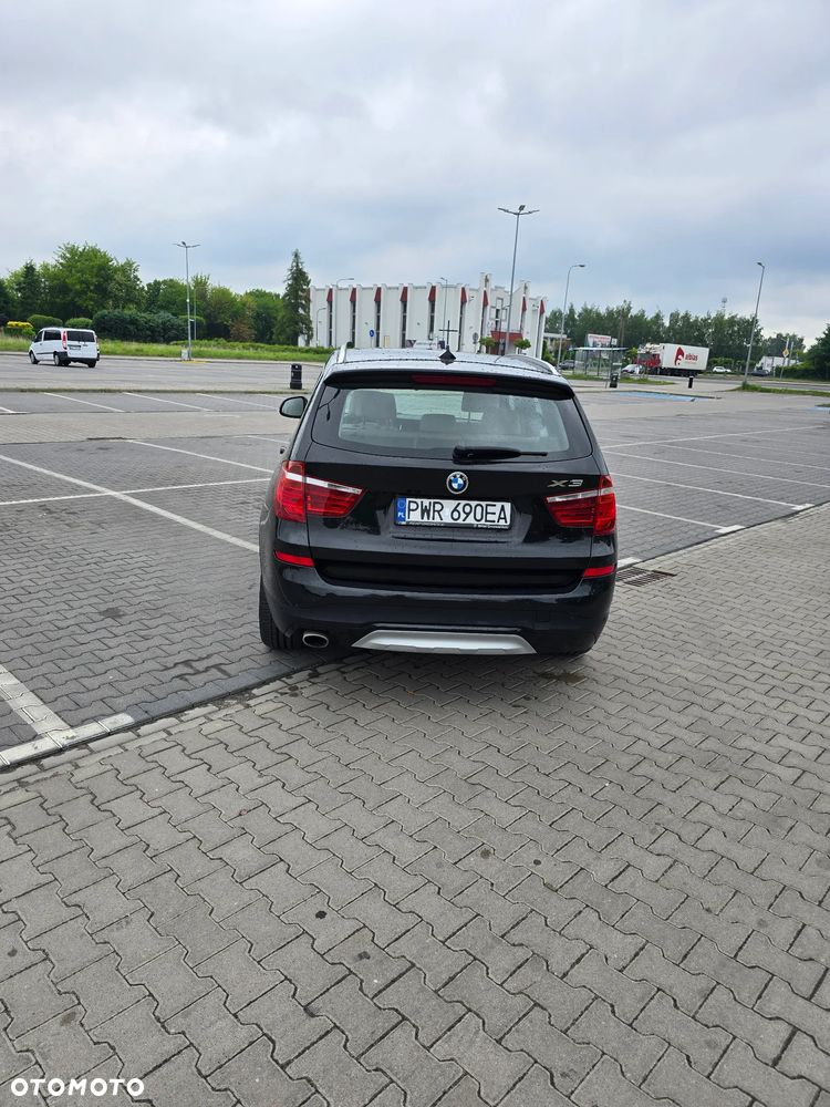 BMW X3 xDrive20d Advantage - 8
