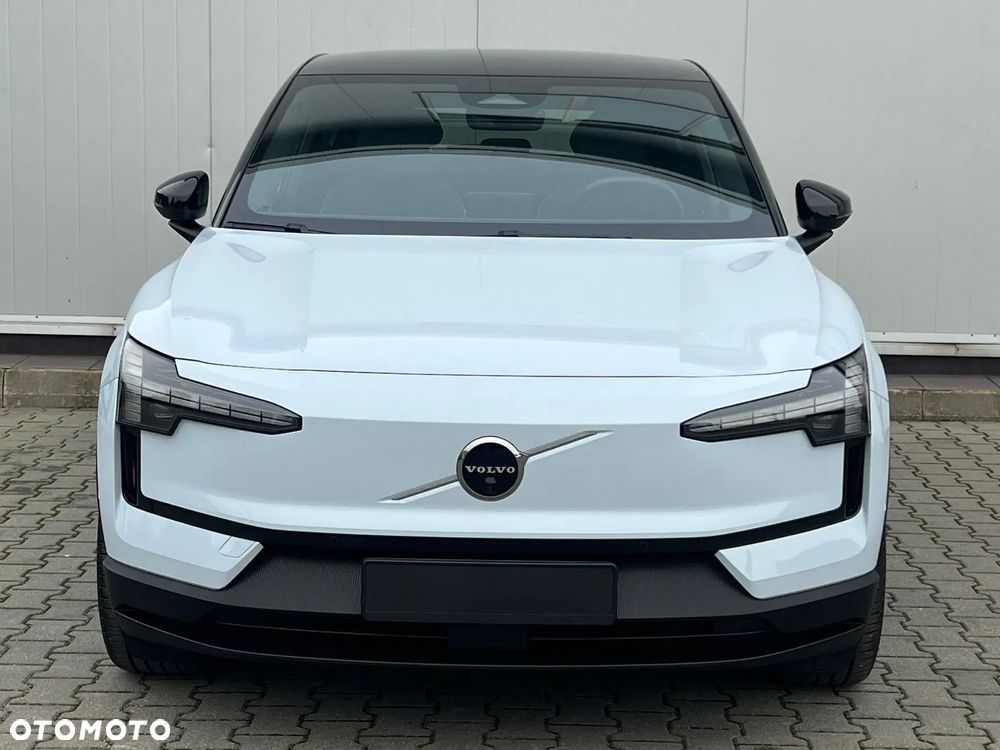 Volvo EX30 Twin Motor Performance AWD Ultra - 9