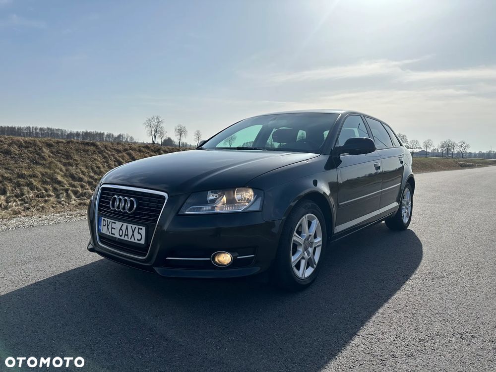 Audi A3 Sportback 1.6 TDI DPF Ambiente S tronic - 1