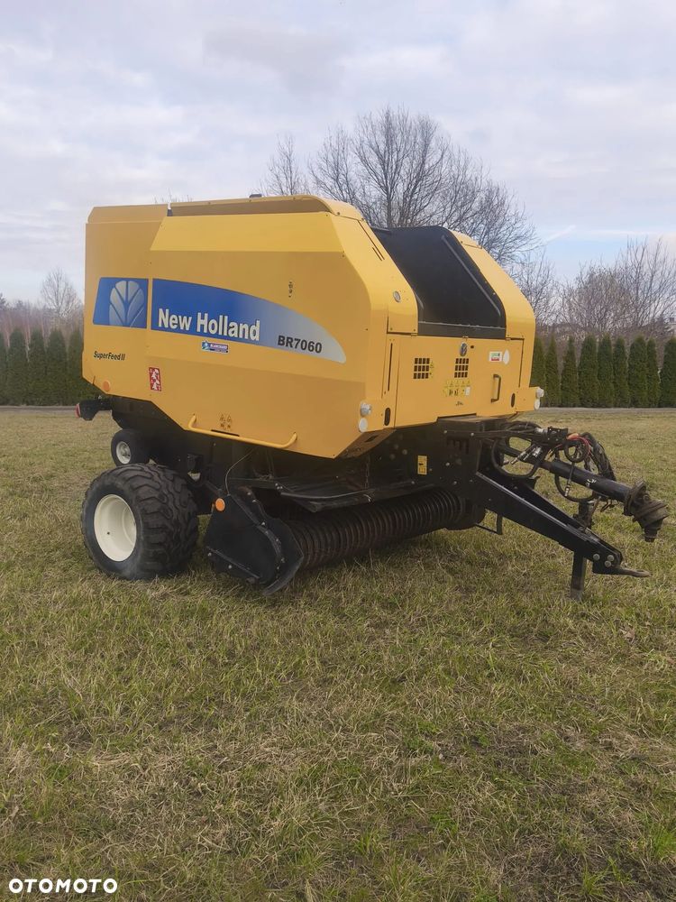 New Holland BR7060 - 3