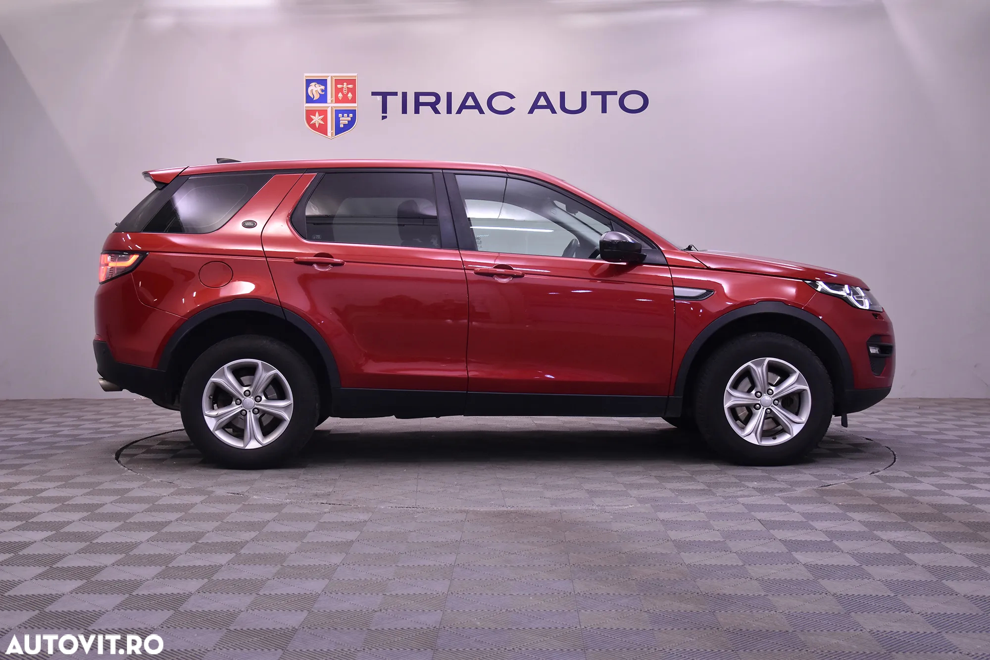 Land Rover Discovery Sport - 6