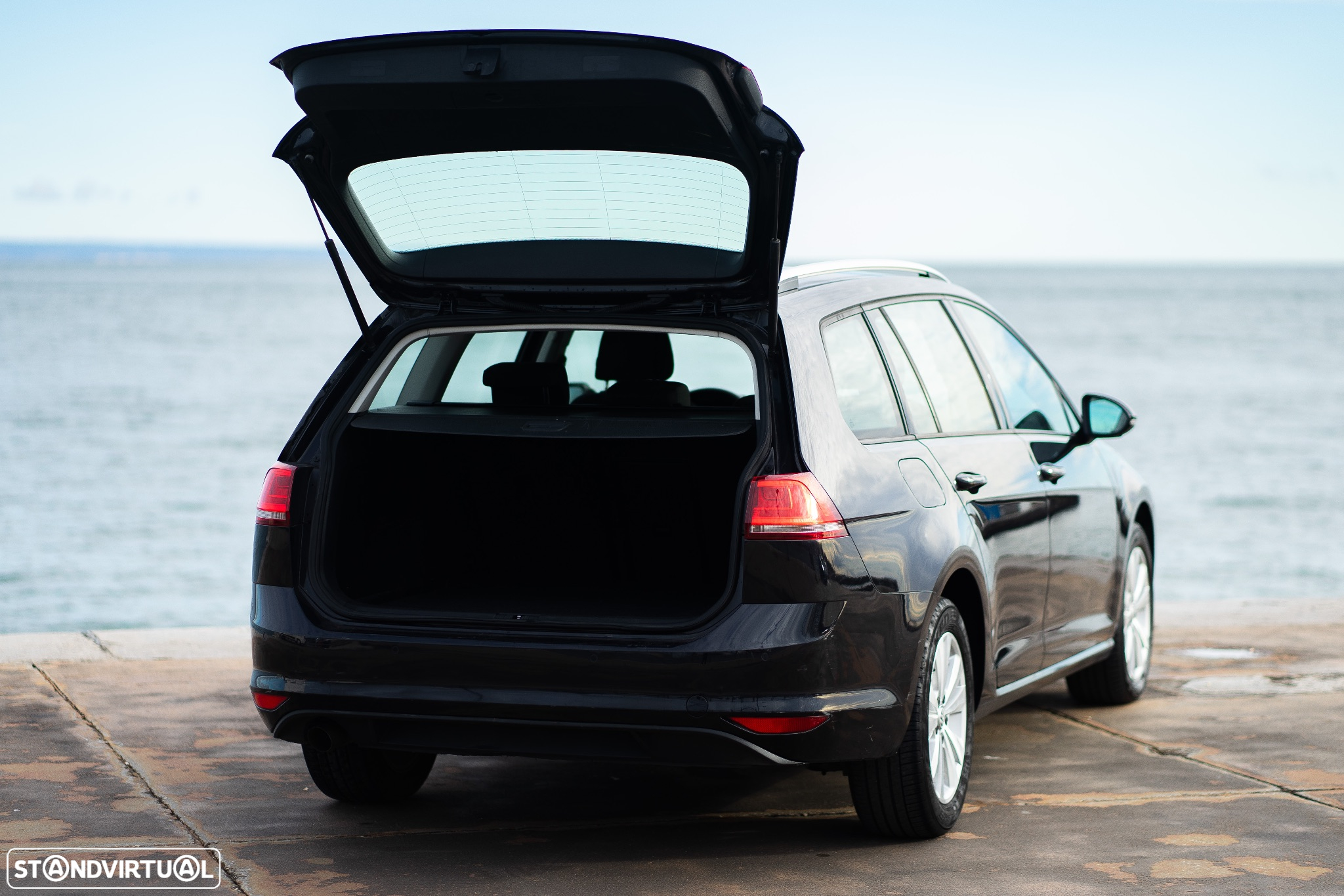 VW Golf Variant 1.6 TDi BlueMotion Confortline - 14