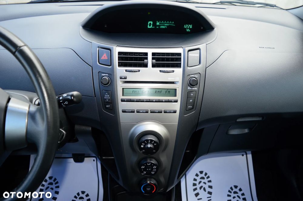 Toyota Yaris 1.33 VVT-i Cool+ - 18
