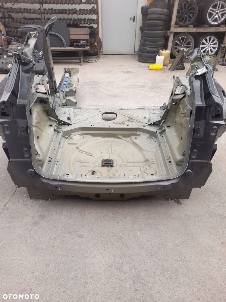 pas tylny błotnik wanna peugeot 3008 ii - 1