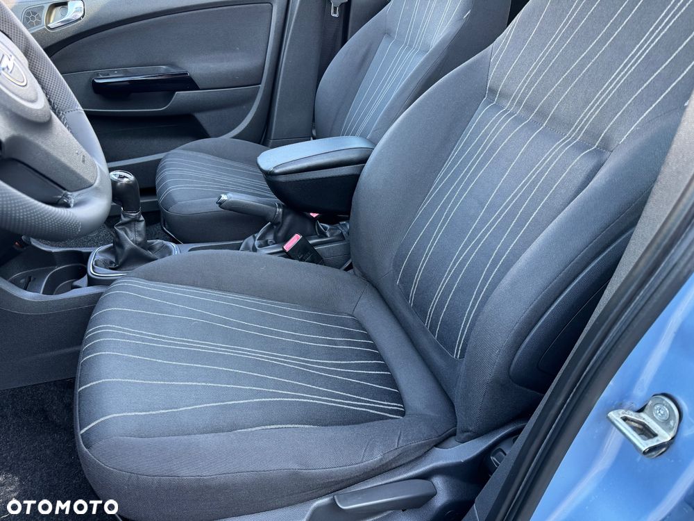 Opel Corsa - 32