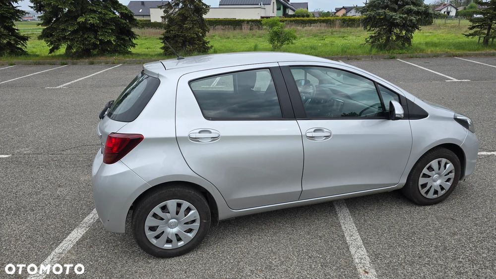 Toyota Yaris 1.0 Active EU6 - 4