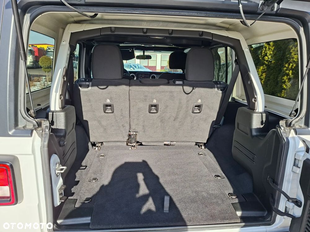 Jeep Wrangler 2.0 T-GDI Hardtop AWD Automatik Sahara - 14