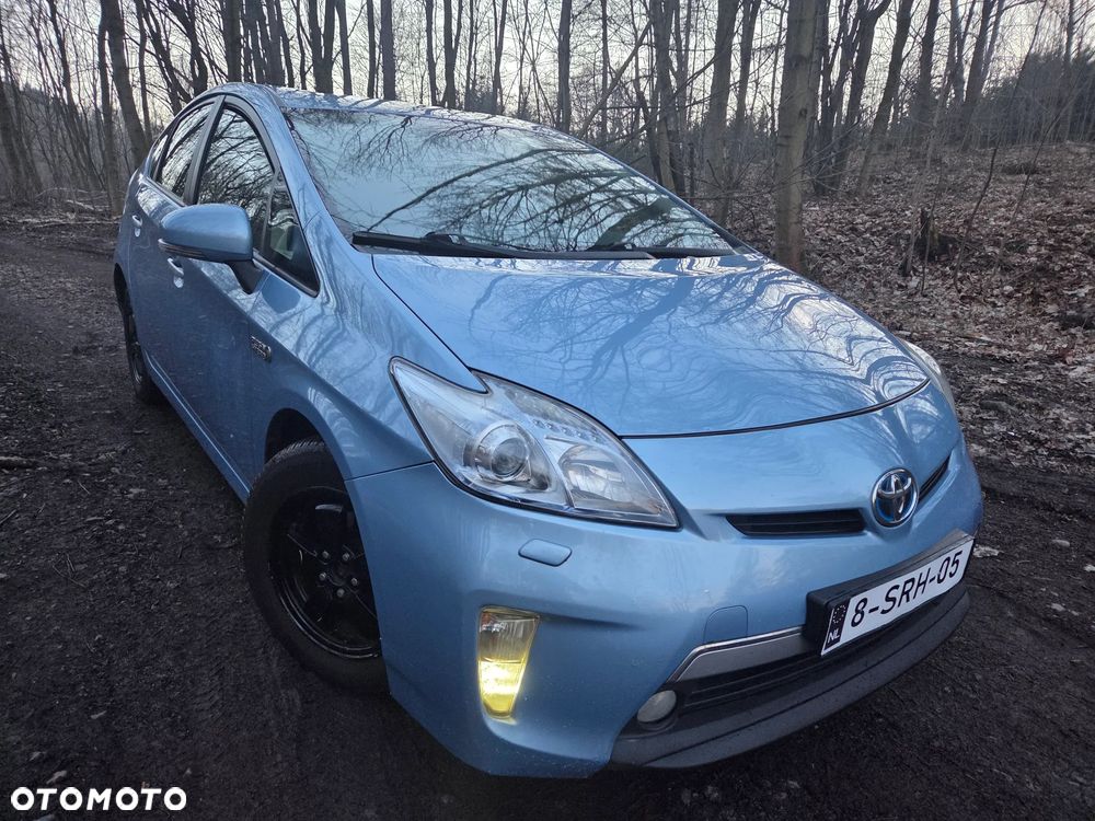 Toyota Prius 1.8 HSD Premium - 2
