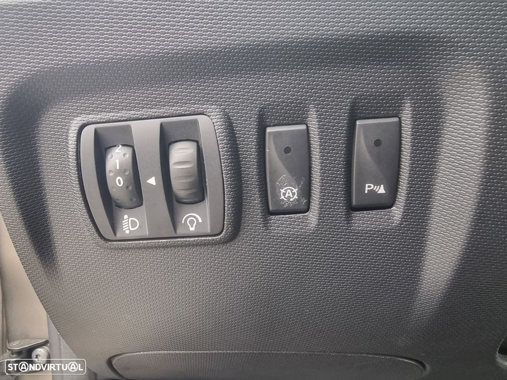 Renault Captur 1.5 dCi Exclusive - 25