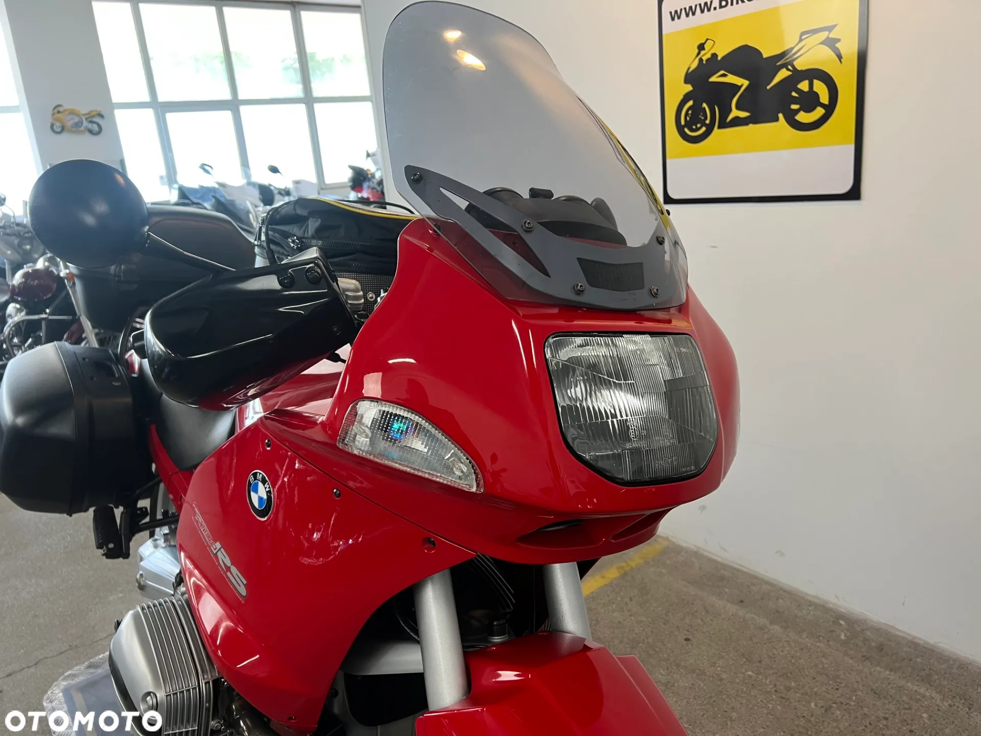 BMW R - 8
