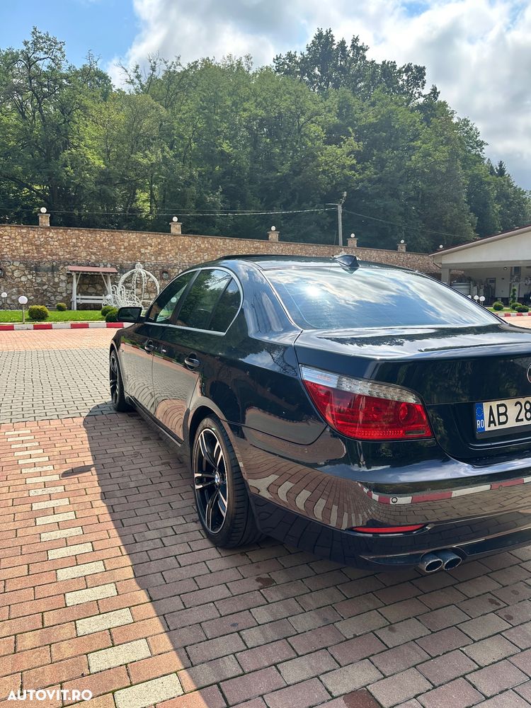 BMW Seria 5 530d xDrive Aut. - 12