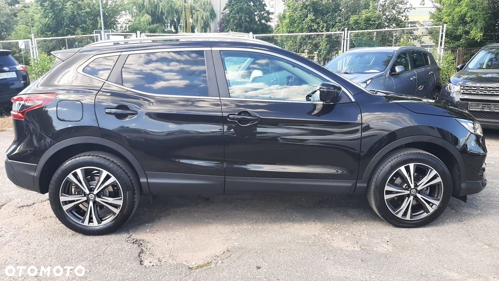 Nissan Qashqai 1.3 DIG-T AKARI - 5