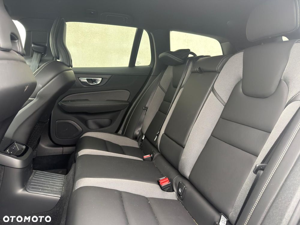 Volvo V60 - 31
