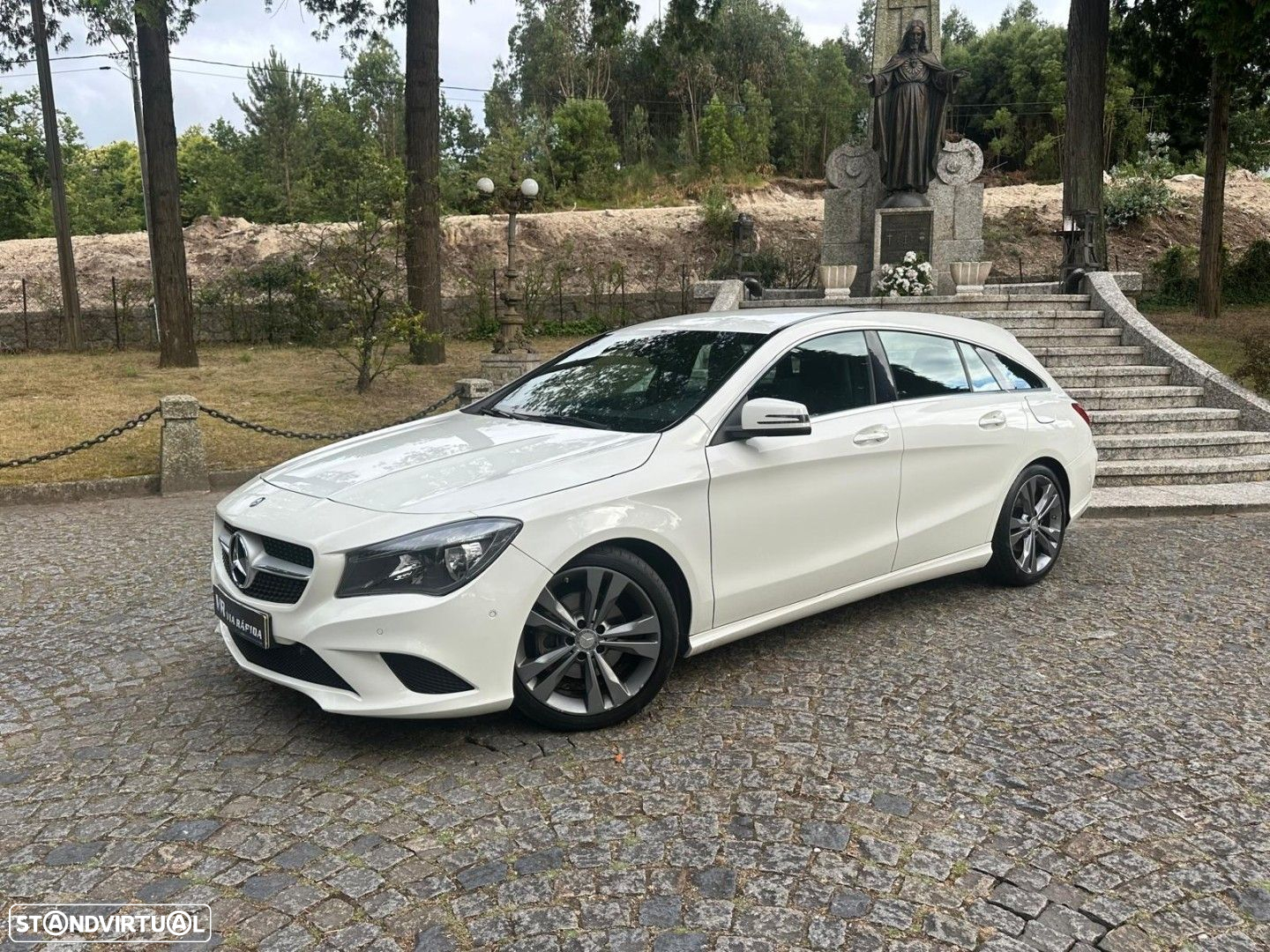 Mercedes-Benz CLA 180 d Shooting Brake Urban - 21