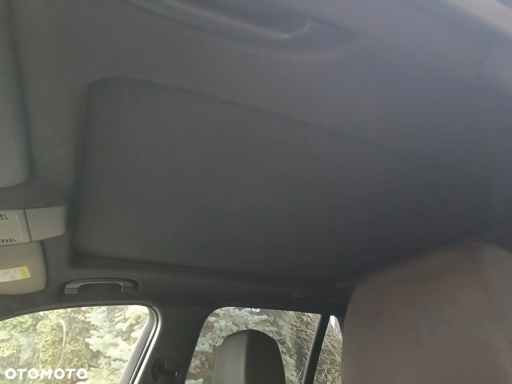 BMW X1 sDrive18d xLine - 17