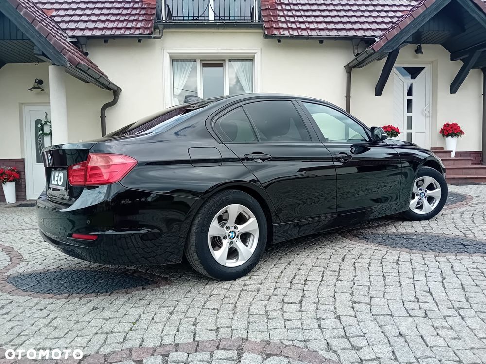 BMW Seria 3 - 16