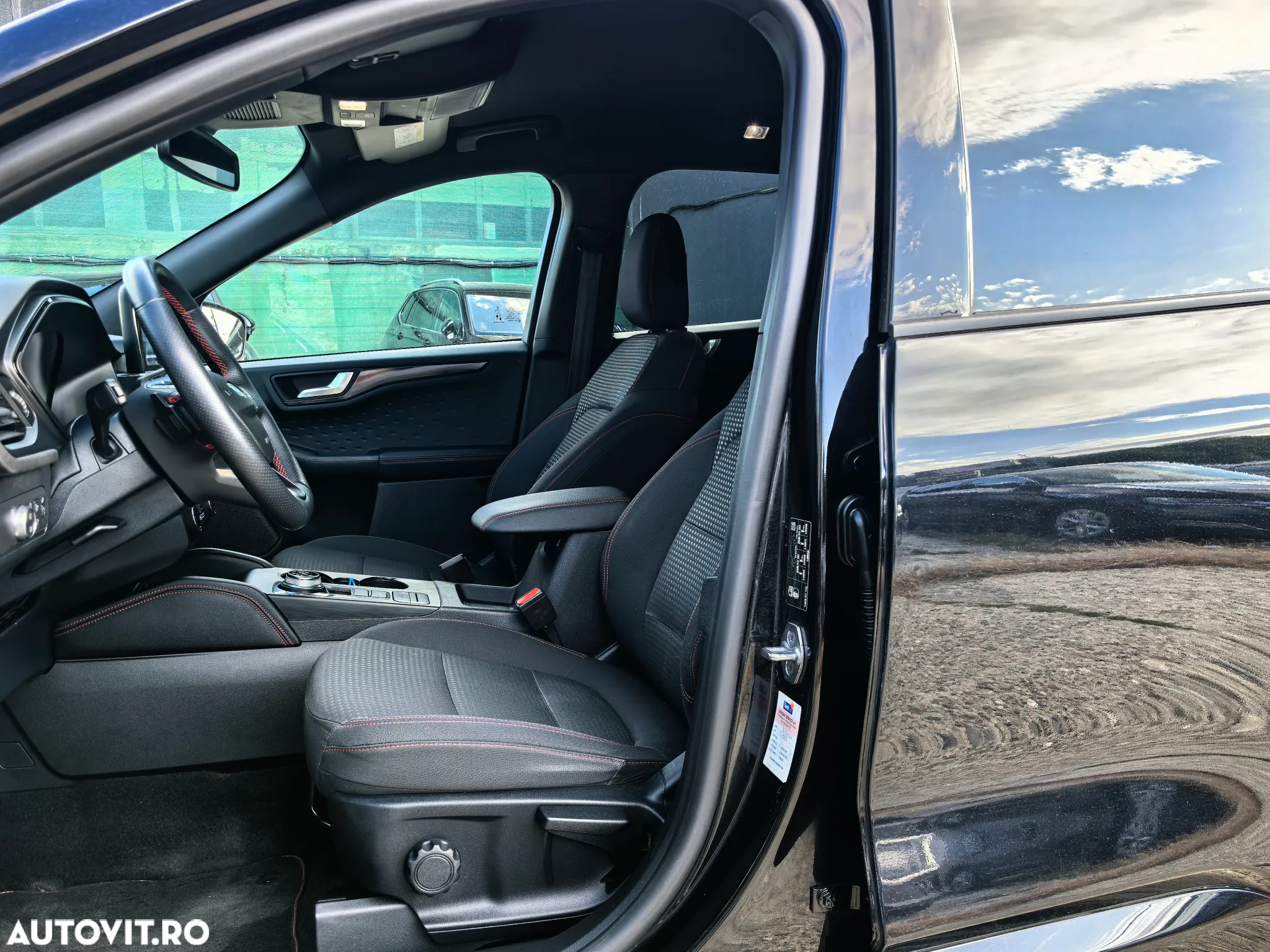 Ford Kuga 2.0 EcoBlue 4x4 Aut. ST-LINE - 13