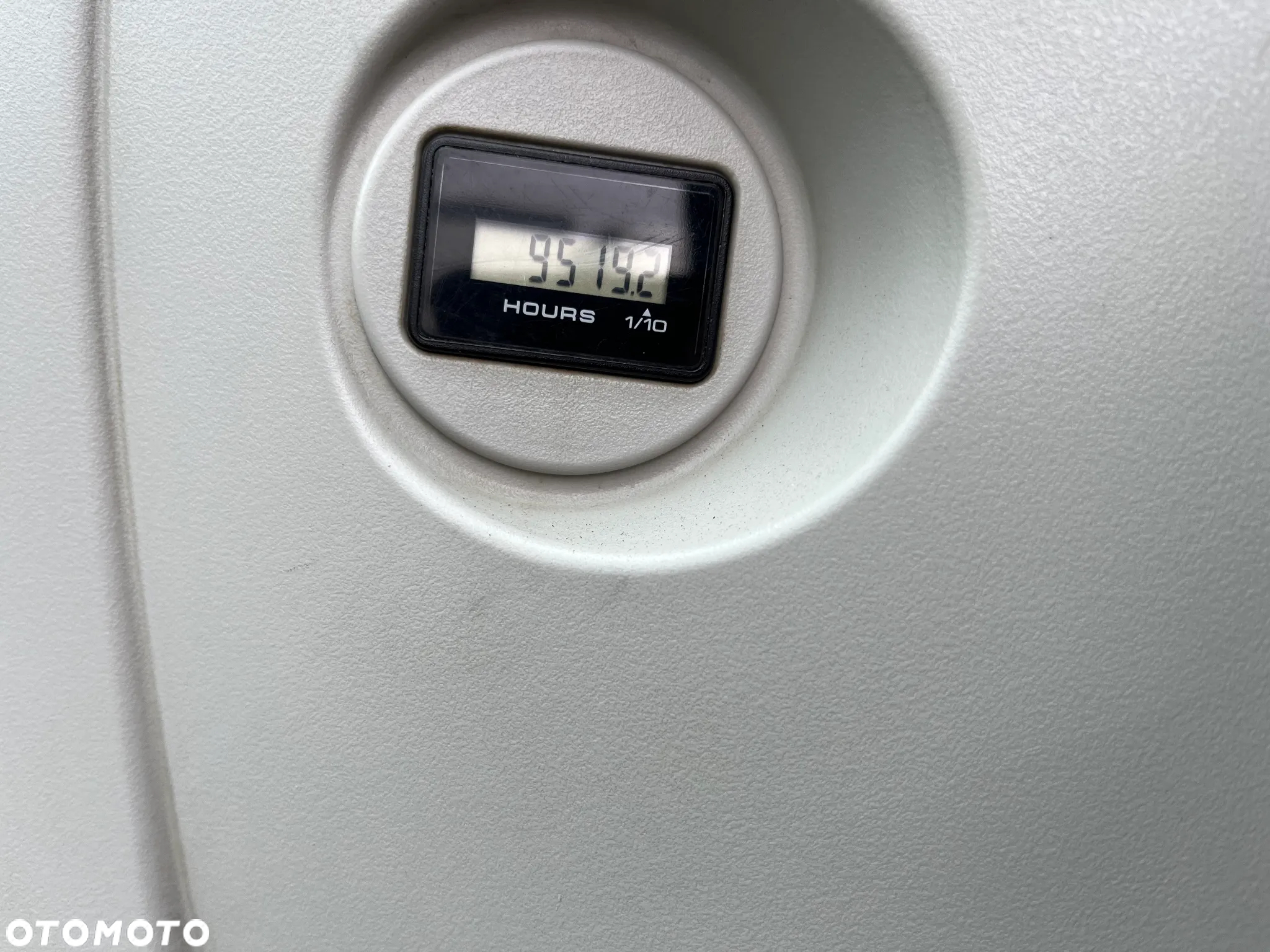 New Holland - 31