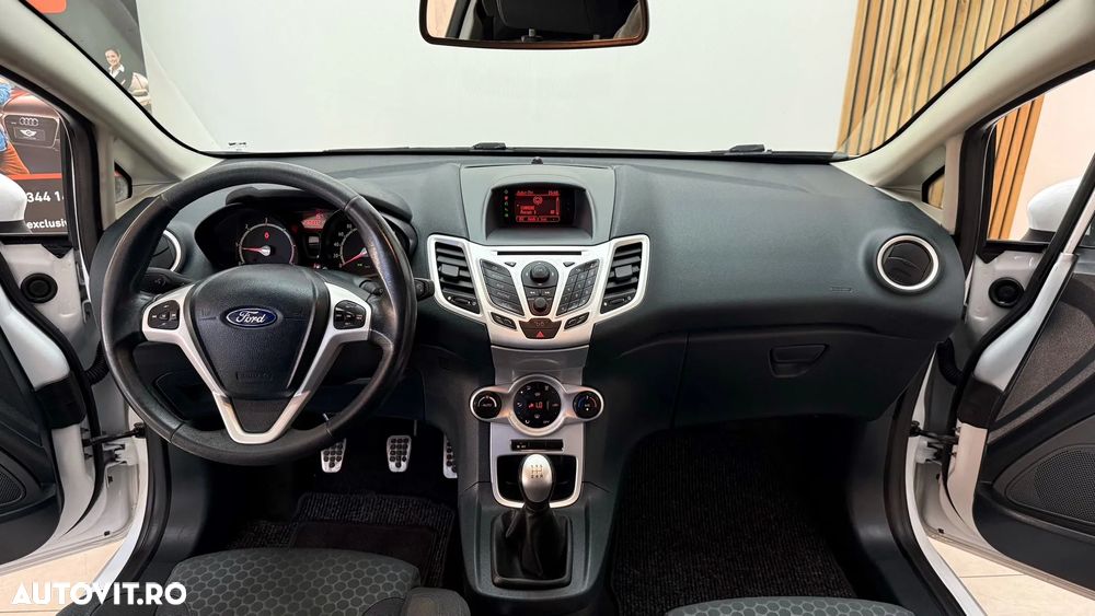 Ford Fiesta 1.6 TDCI Ghia - 7