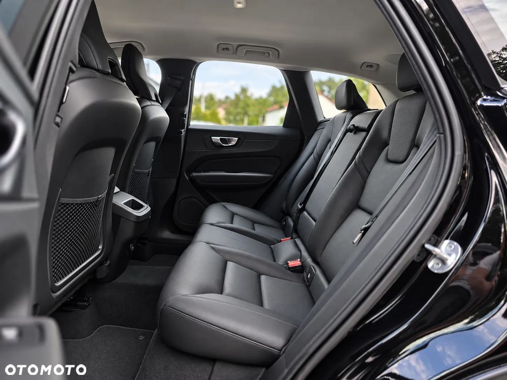 Volvo XC 60 B4 D Inscription - 18