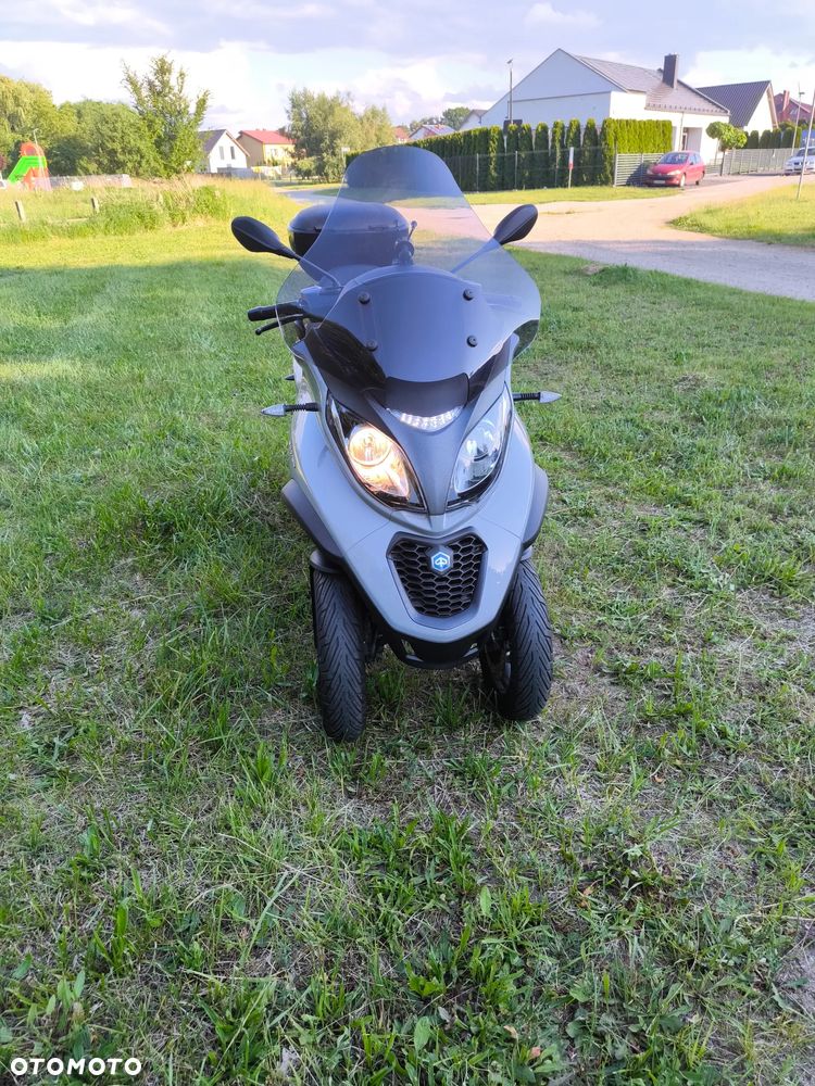 Piaggio MP-3 - 15