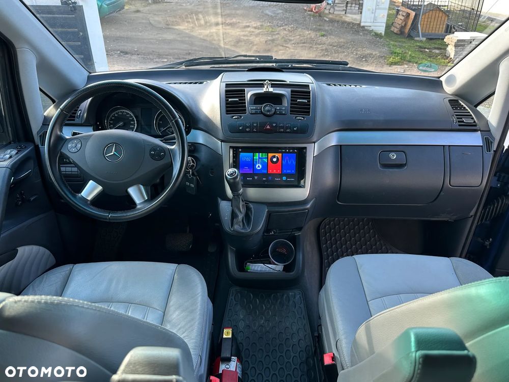 Mercedes-Benz Viano - 25