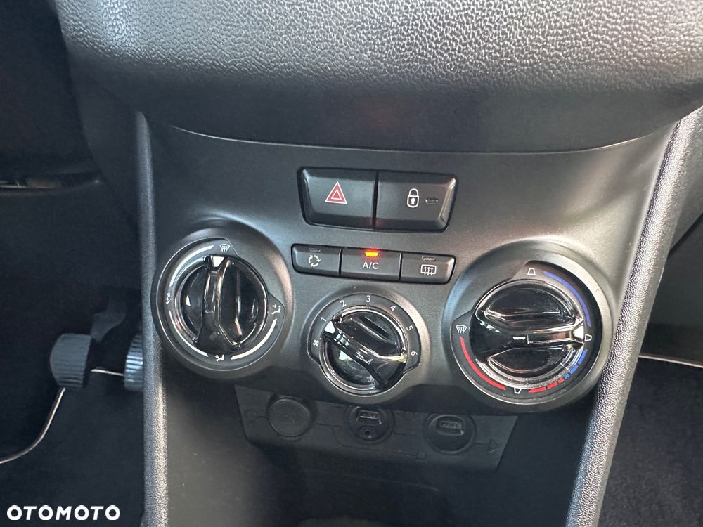 Peugeot 208 82 VTI Allure - 19