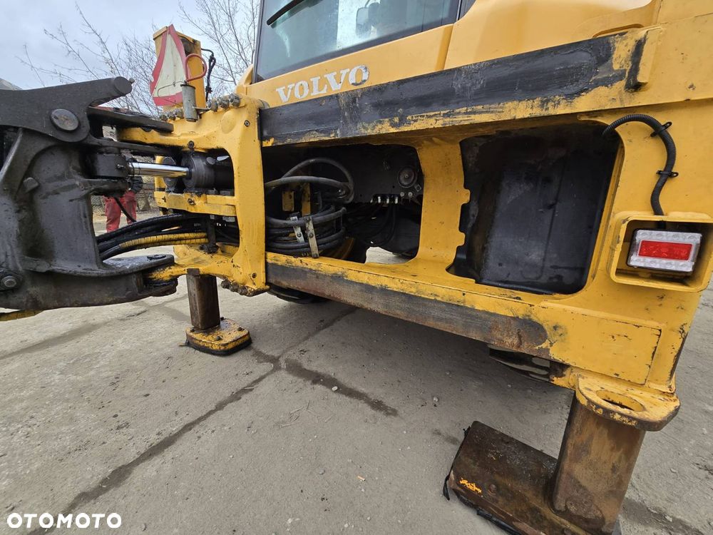 Volvo BL71B - 15