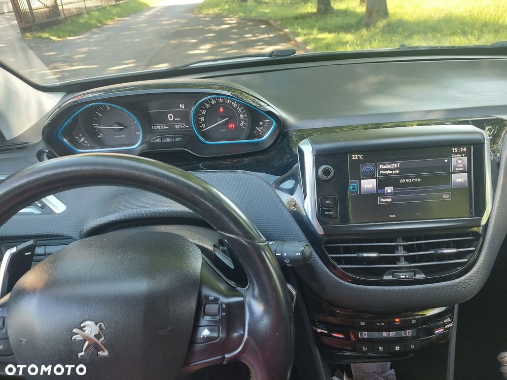 Peugeot 2008 PureTech 82 ETG5 STOP&START Allure - 18