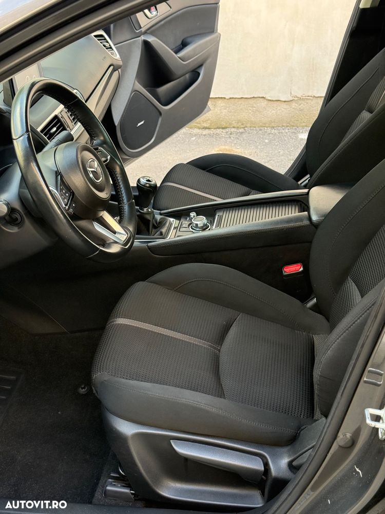 Mazda 3 G120 Revolution - 20