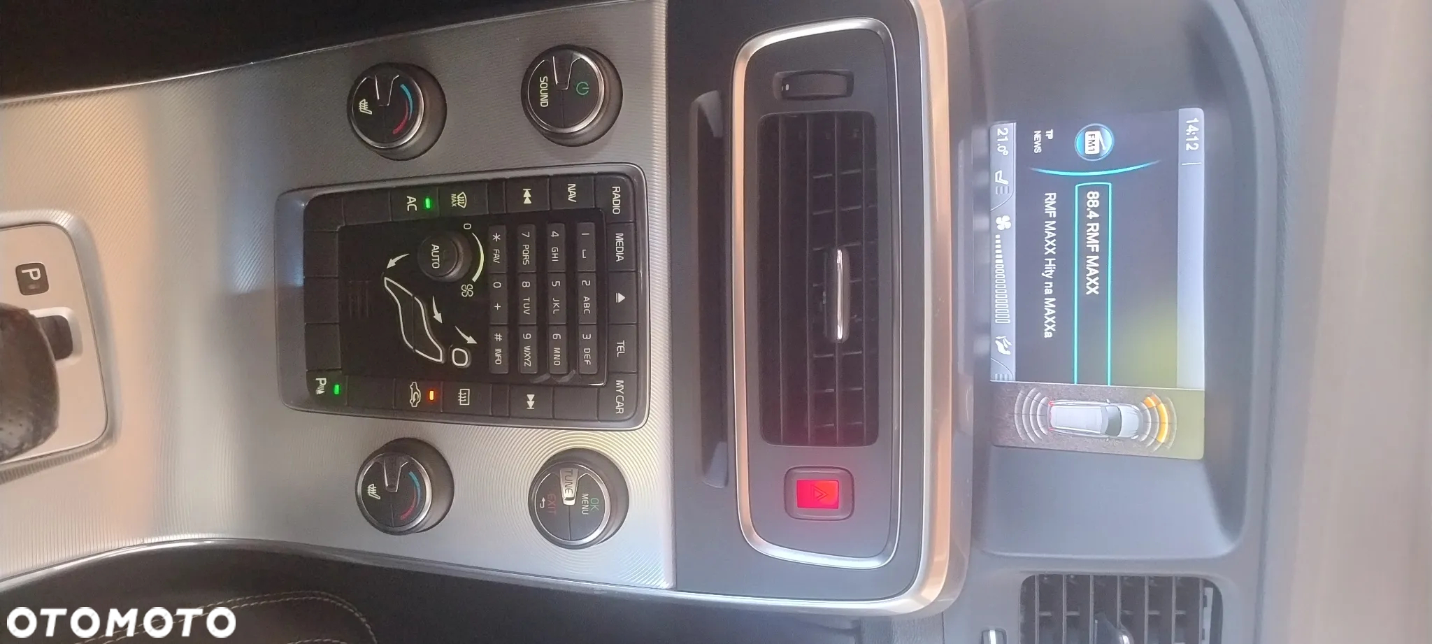 Volvo V60 D5 AWD Geartronic RDesign - 36