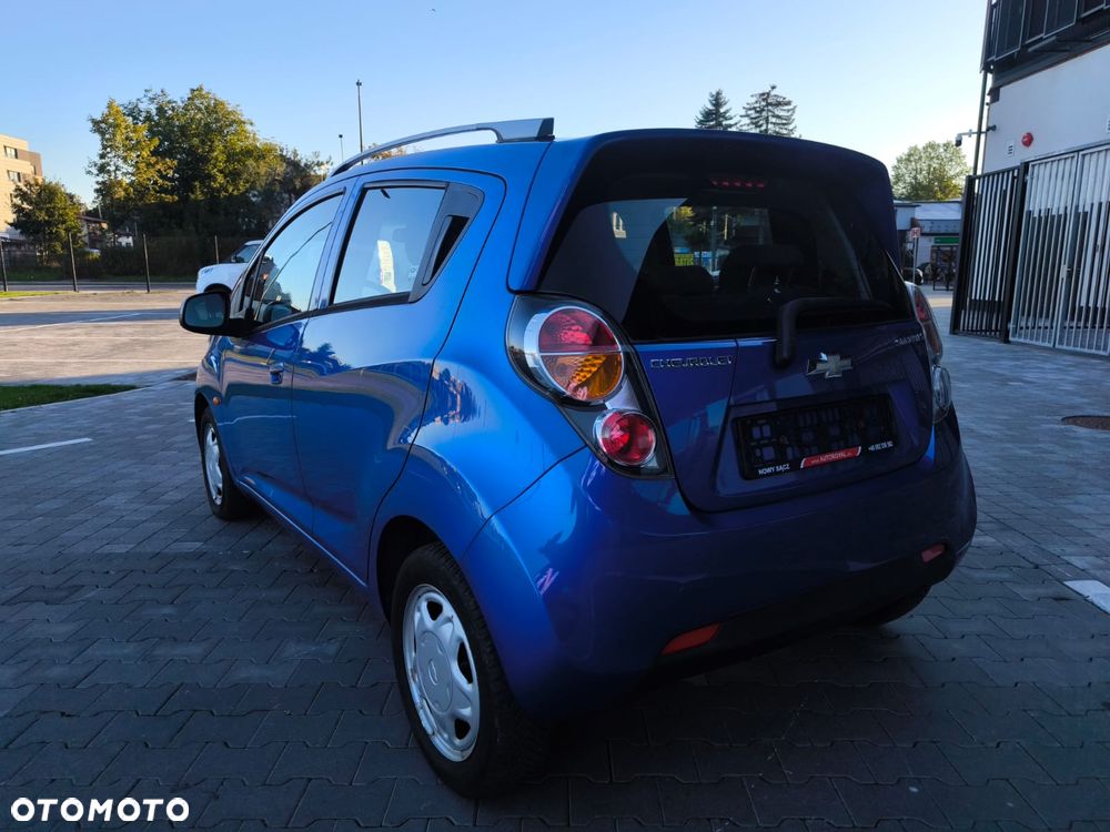 Chevrolet Spark 1.0 LS+ - 32