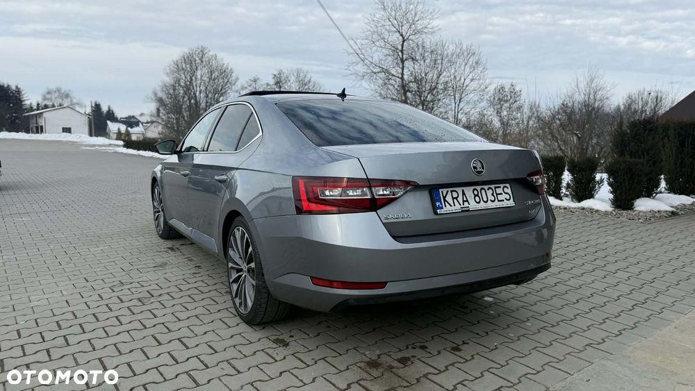 Skoda Superb 2.0 TDI 4x4 DSG L&K - 3