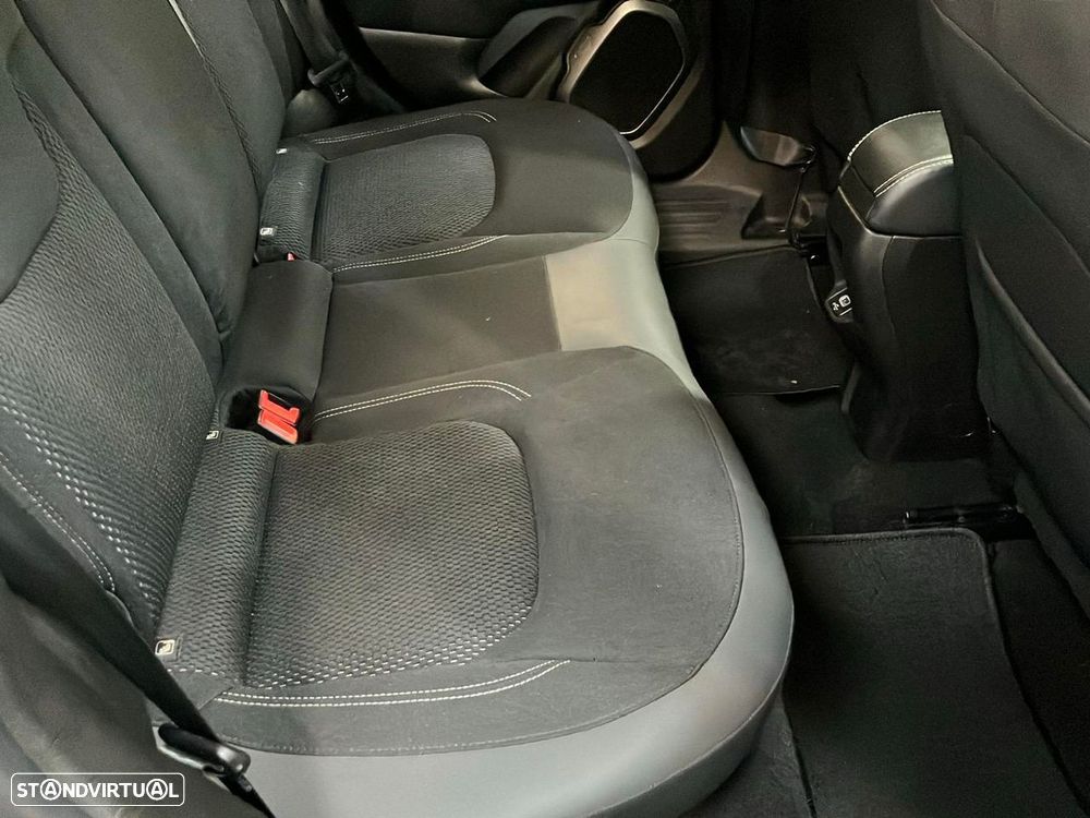 Jeep Renegade 1.0 T Longitude - 16