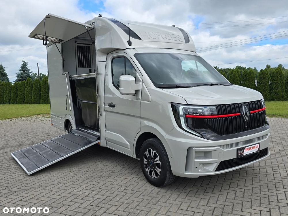 Renault Master-Koniowóz - 5