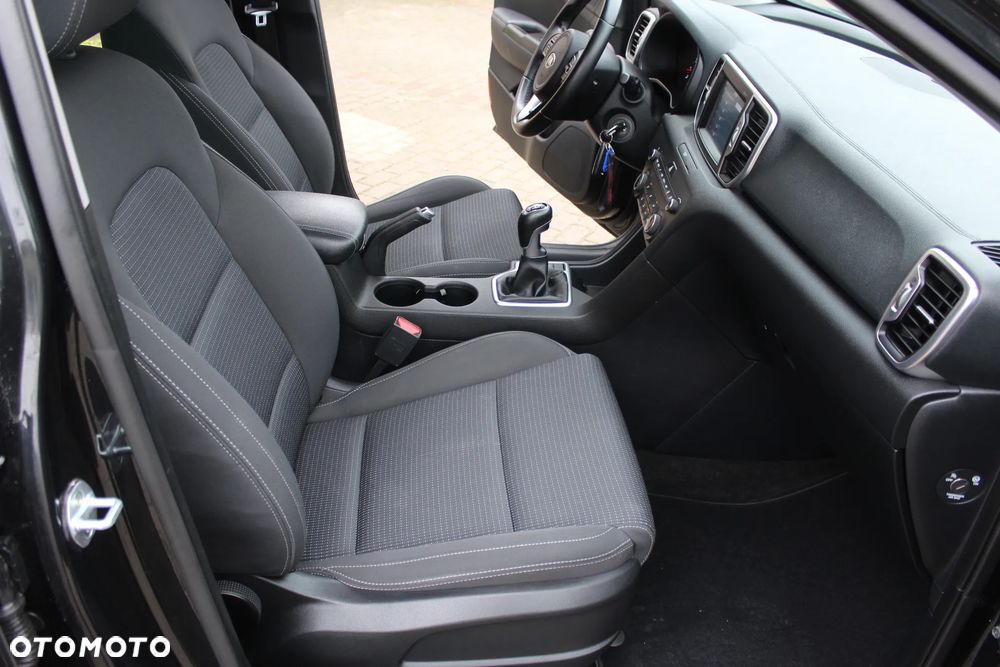 Kia Sportage 1.6 GDI L Business Line Plus 2WD - 24