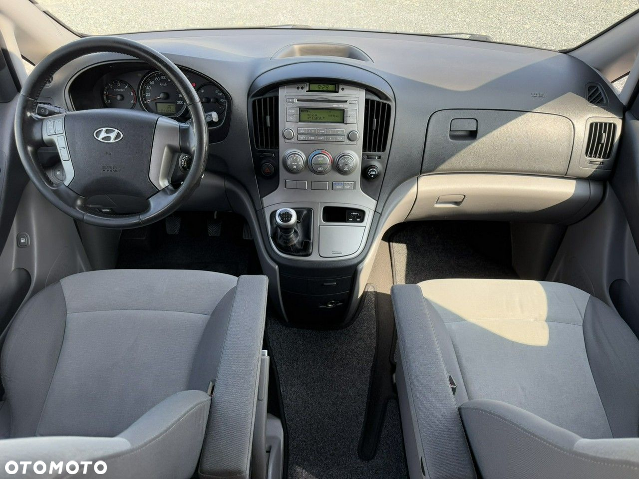 Hyundai H-1 2.5 CRDi Travel Family - 5