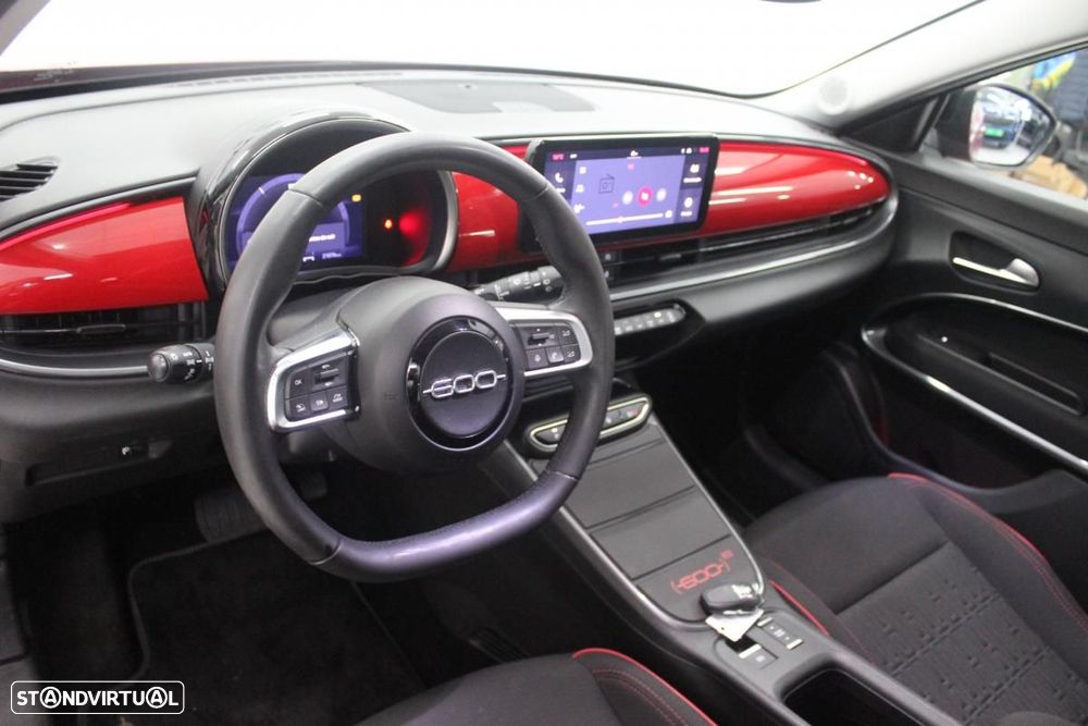 Fiat 600e 54 kWh La Prima - 11